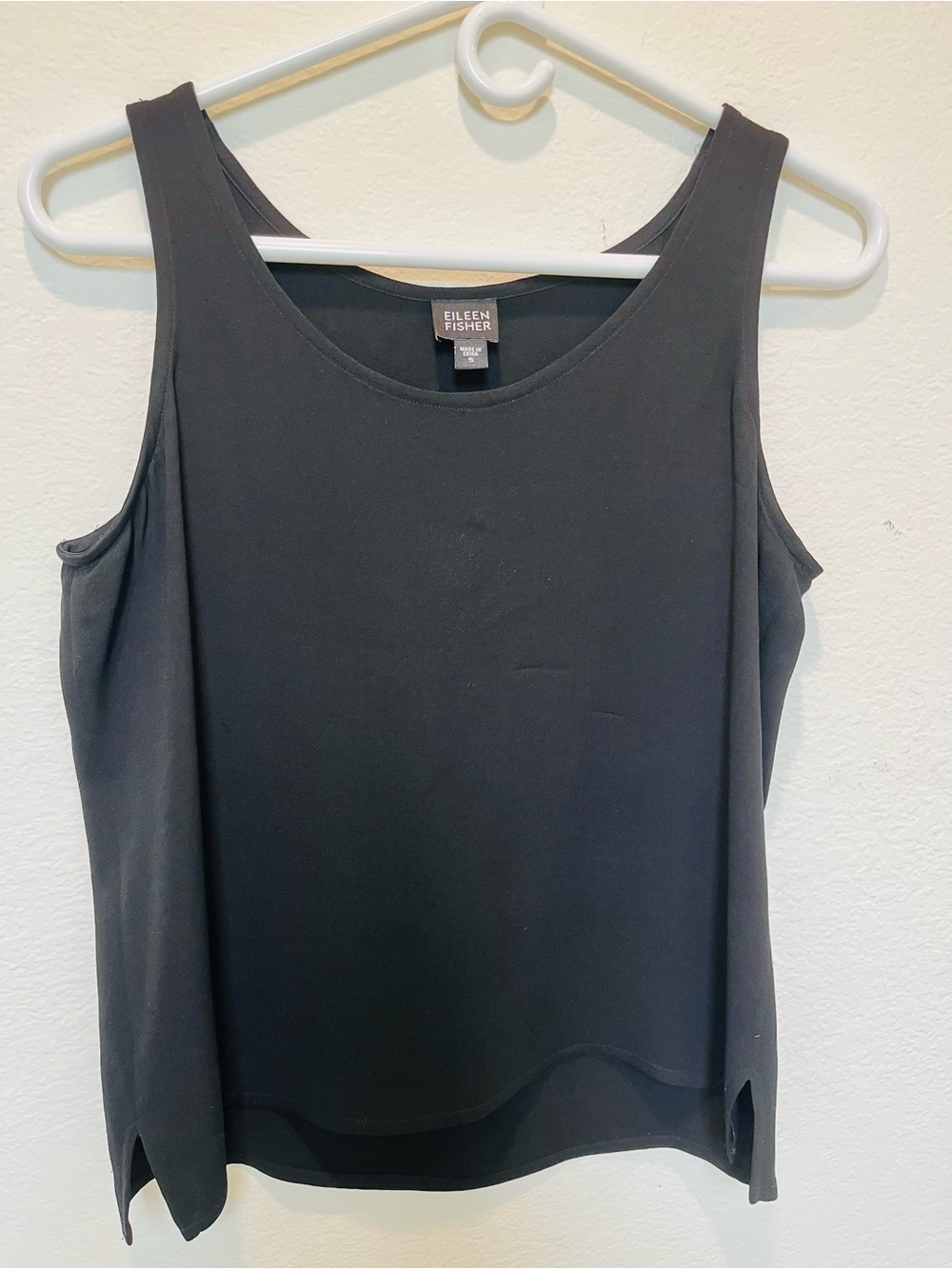 Eileen Fisher Silk Black Sleeveless Scoop Neck Top